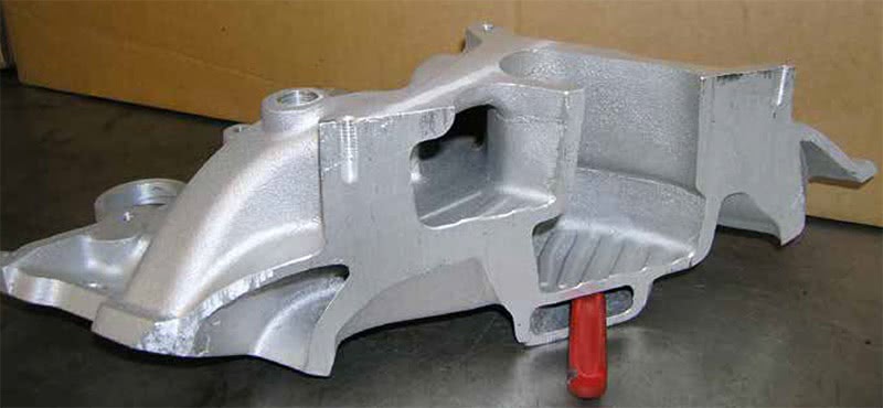Edelbrock dueal-plane intake manifold Edelbrock dueal-plane intake manifold cutaway