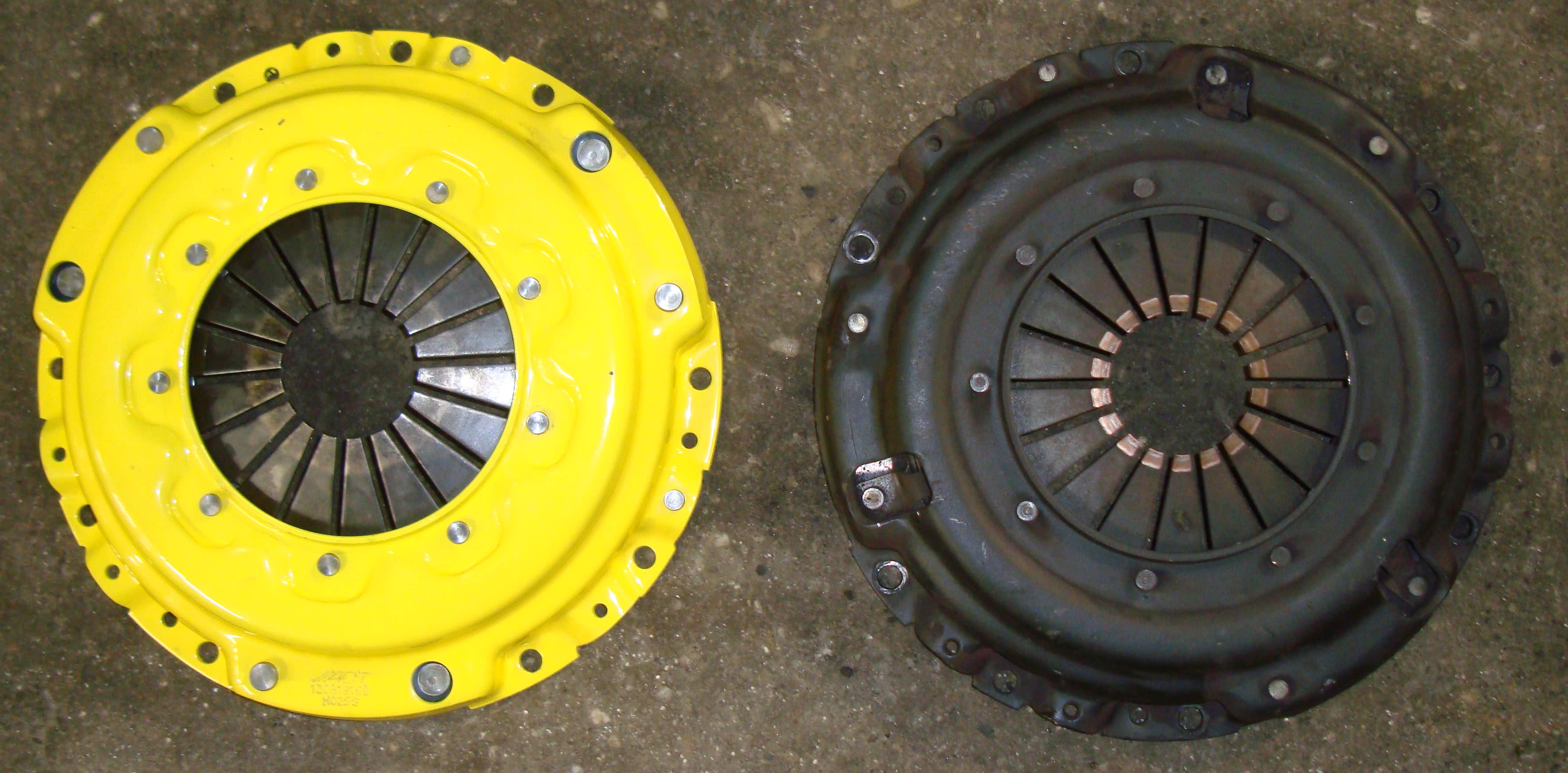 This is what makes a clutch a clutch. The spring pressure provides the clamping force to transfer the power from the crankshaft to the gearbox input shaft. We opted for the rigid disc with a torque capacity of 280 ft. lbs., this for the moment is more than the engine produces. As far as weight goes, ACT states its clutch assembly weighs about the same as the stock unit. spring pressure