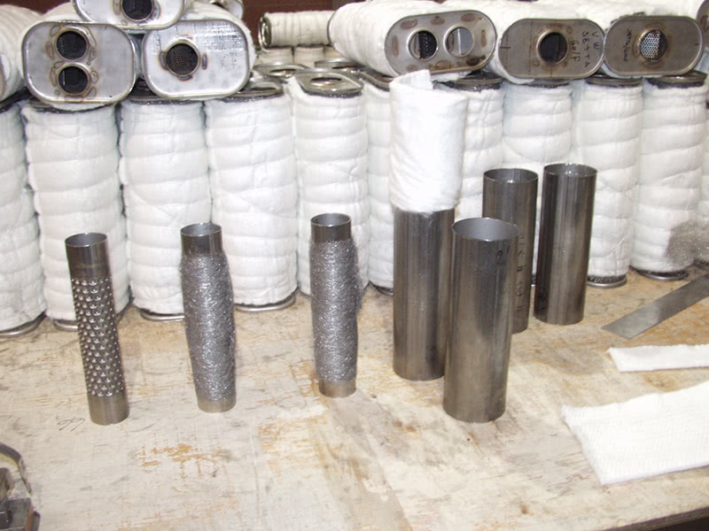 All Billy Boat exhaust systems receive a double layer of insulation. First is a stainless steel packing, followed by a thermal wrapping of woven ceramic material that will not burn through. In fact, this proprietary woven ceramic material can actually become red hot and, when cooled, will revert to its original shape and soft composition. Both insulating layers are held securely in place with the stainless steel shell, so that loose internal baffles, a problem with other performance exhaust systems, are not possible.